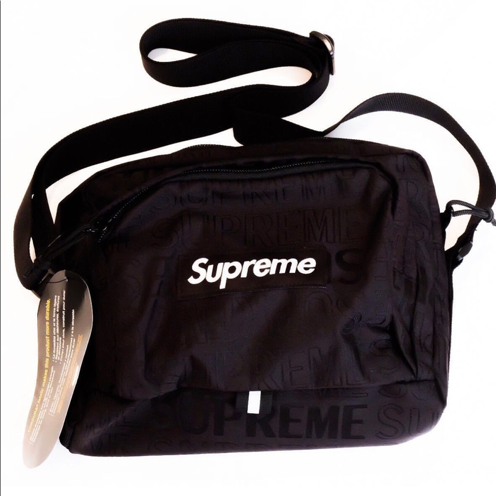Supreme shoulder bag cordura nylon with jacquard logo pattern.2 L black color